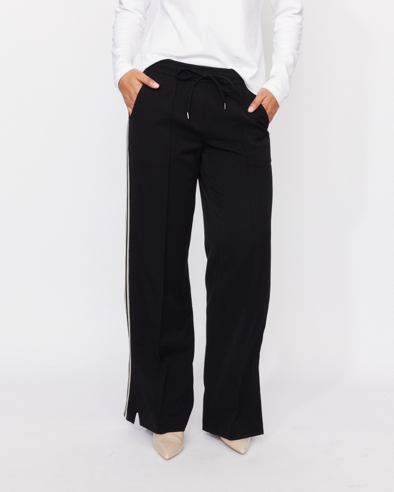 Hose N mit Seitenstreifen von SOPHIE LOVES PANTS