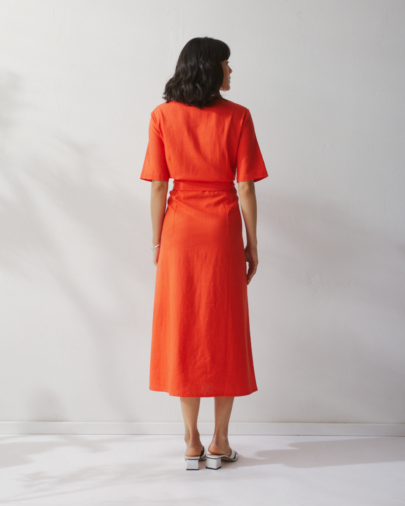 KLEID AUS LEINEN-MIX