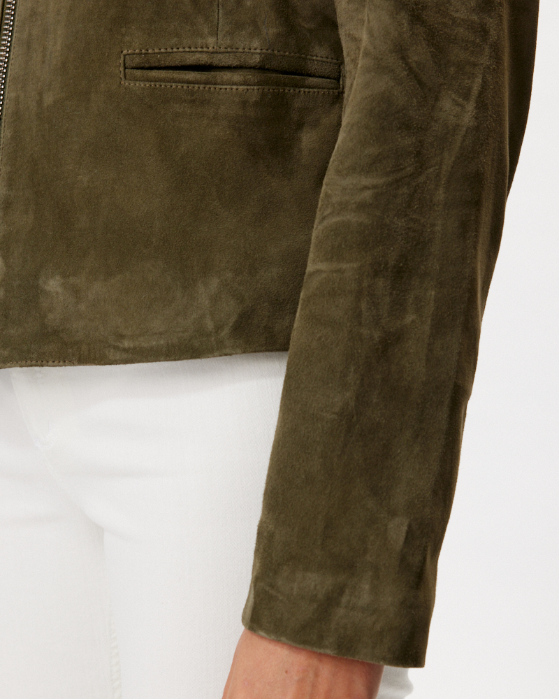 LEDERJACKE MIT ABNEHMBAREM KRAGEN