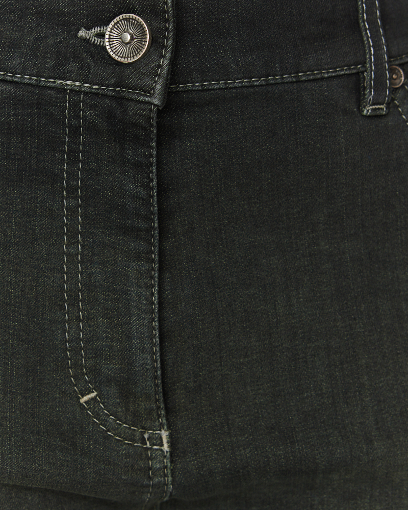 Großzügige Jeans L von BLOOMERS