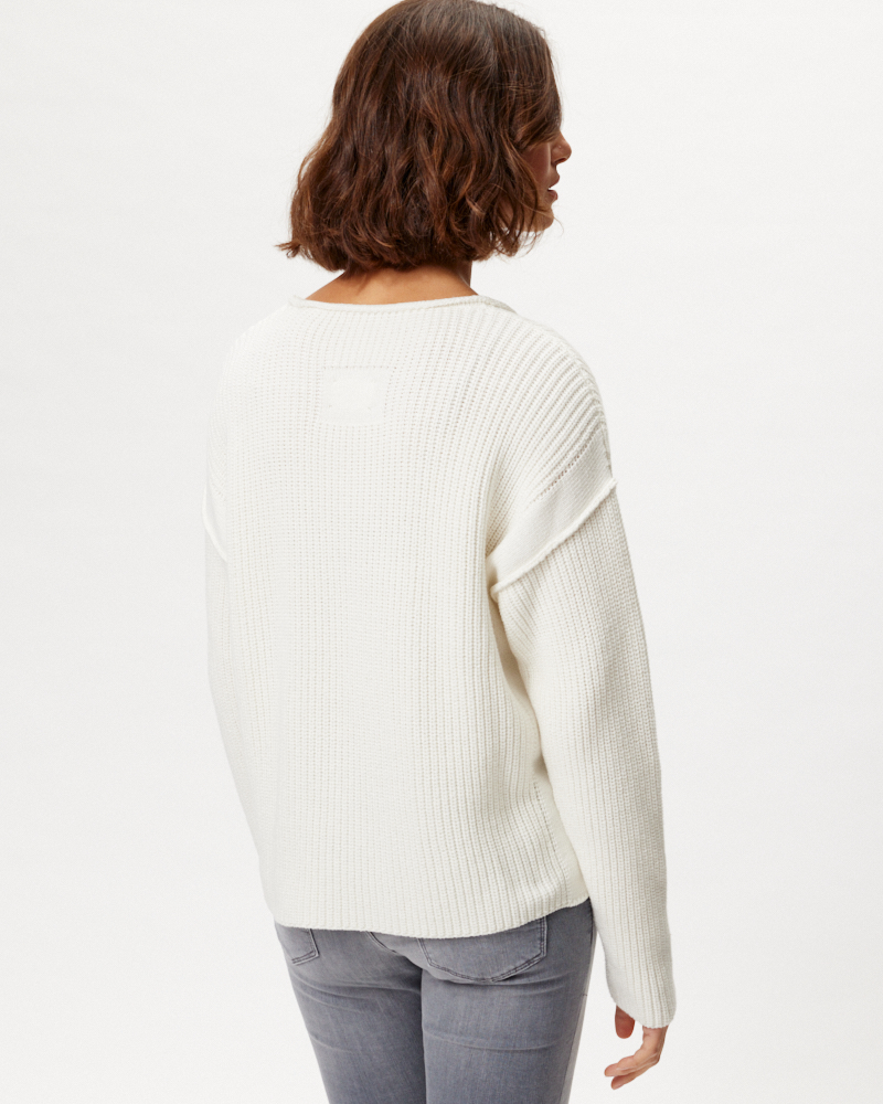 GROBSTRICKPULLI VON XOX