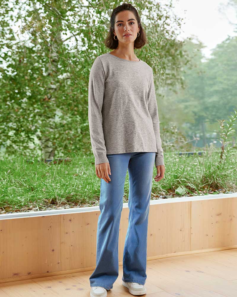 BASIC-PULLI IN ZWEI FARBEN