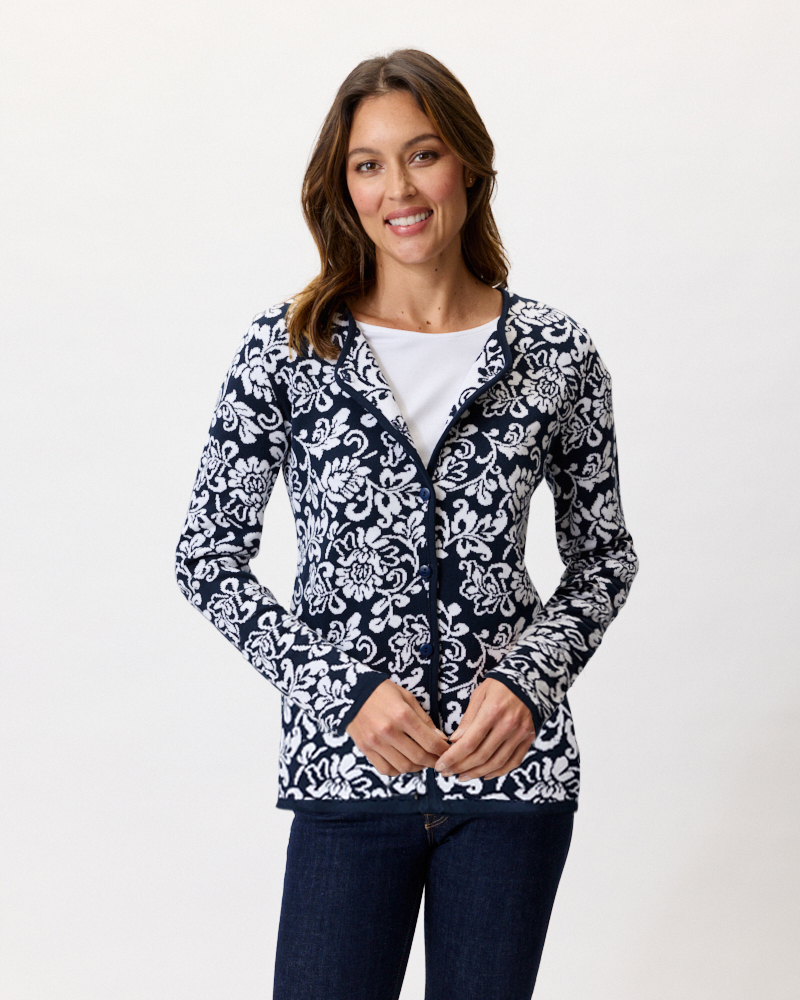 HOCHWERTIGE STRICKJACKE