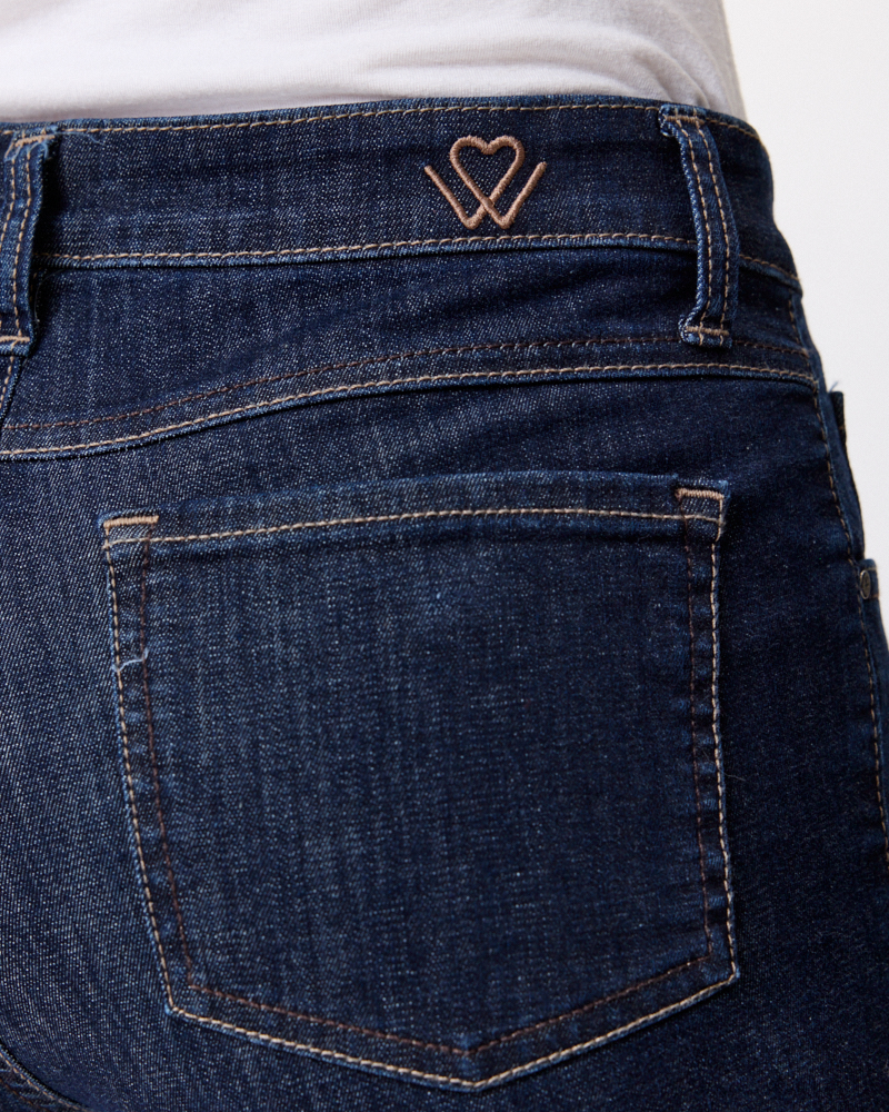 GROSSZÜGIGE WONDERJEANS L