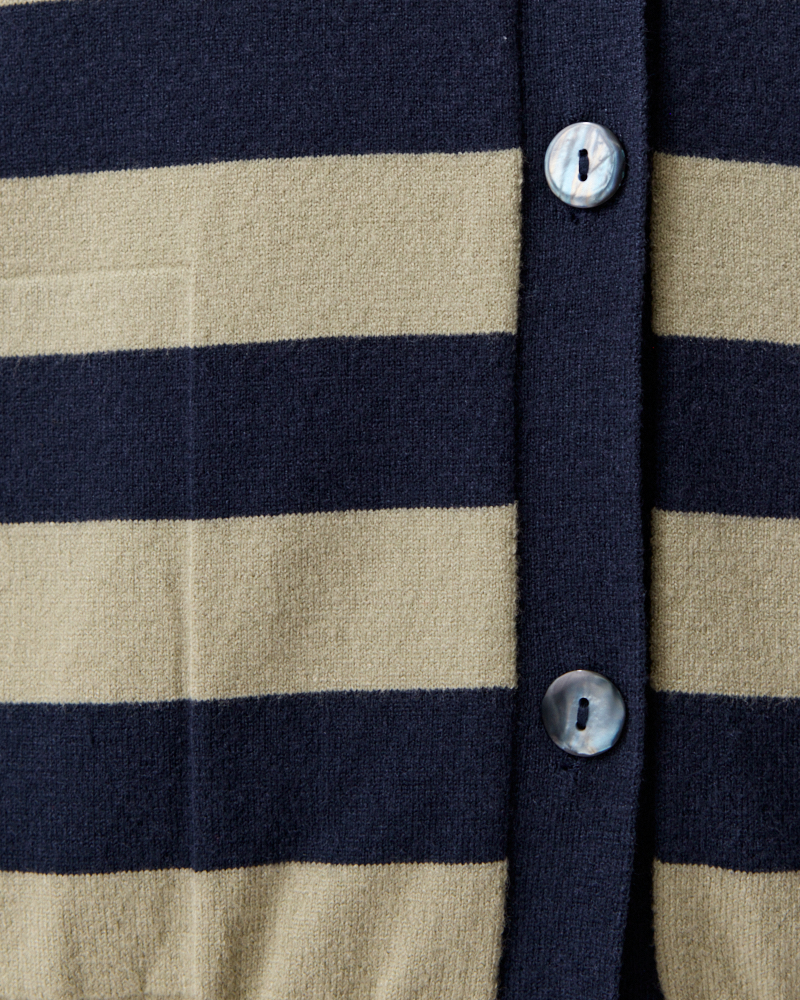 BLOCKSTREIFEN-STRICKJACKE