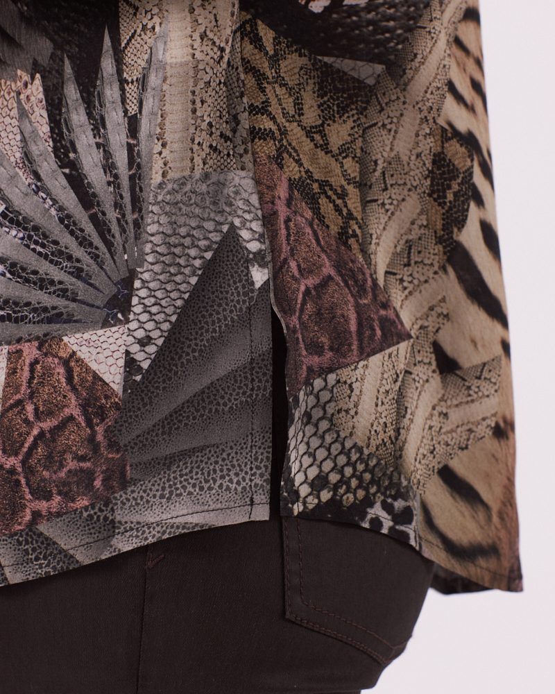 LOCKERE STEHKRAGEN-BLUSE