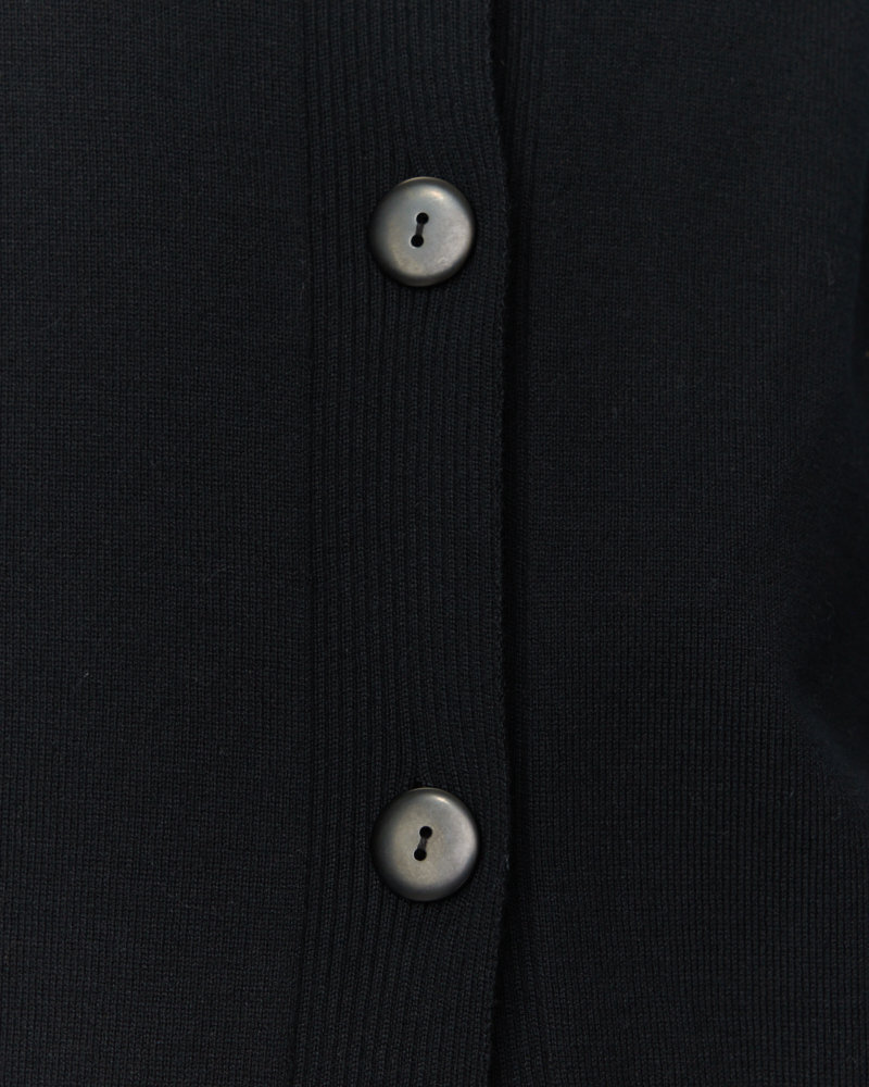 Lange Basic-Strickjacke