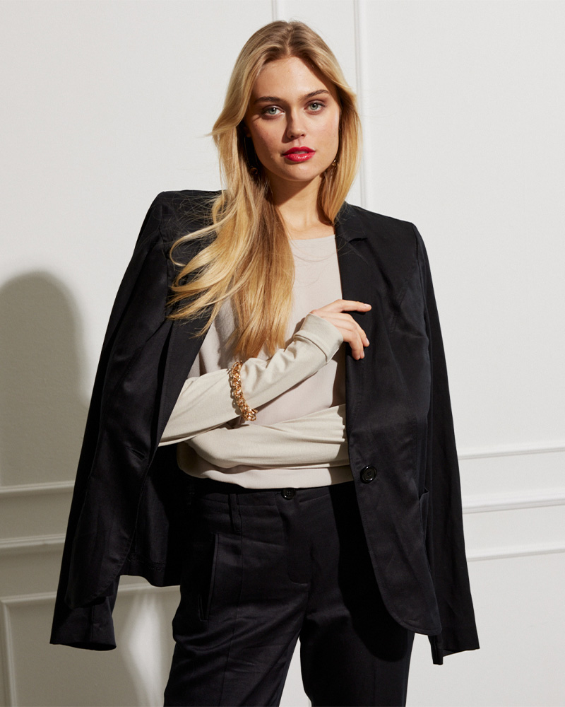 EDLER BLAZER MIT LEINENANTEIL