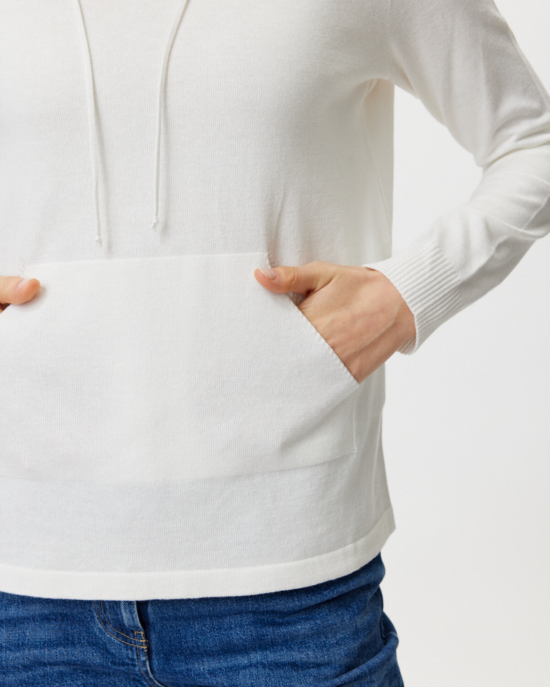 FEINSTRICK-PULLI MIT V-AUSSCHNITT