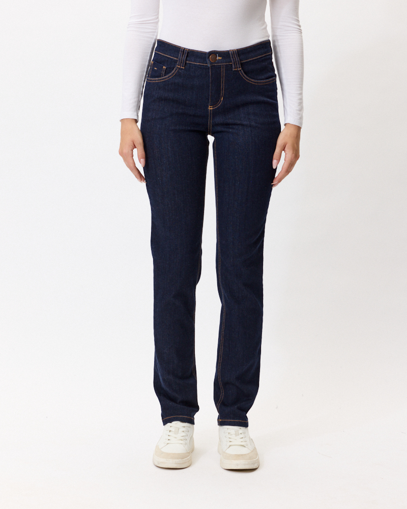 FIGURFORMENDE JEANS N VON STARK