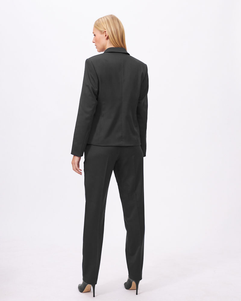 LEICHT TAILLIERTER BLAZER