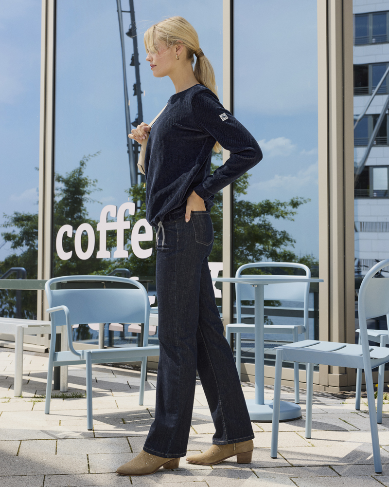 SWEATSHIRT AUS SAMTCORD