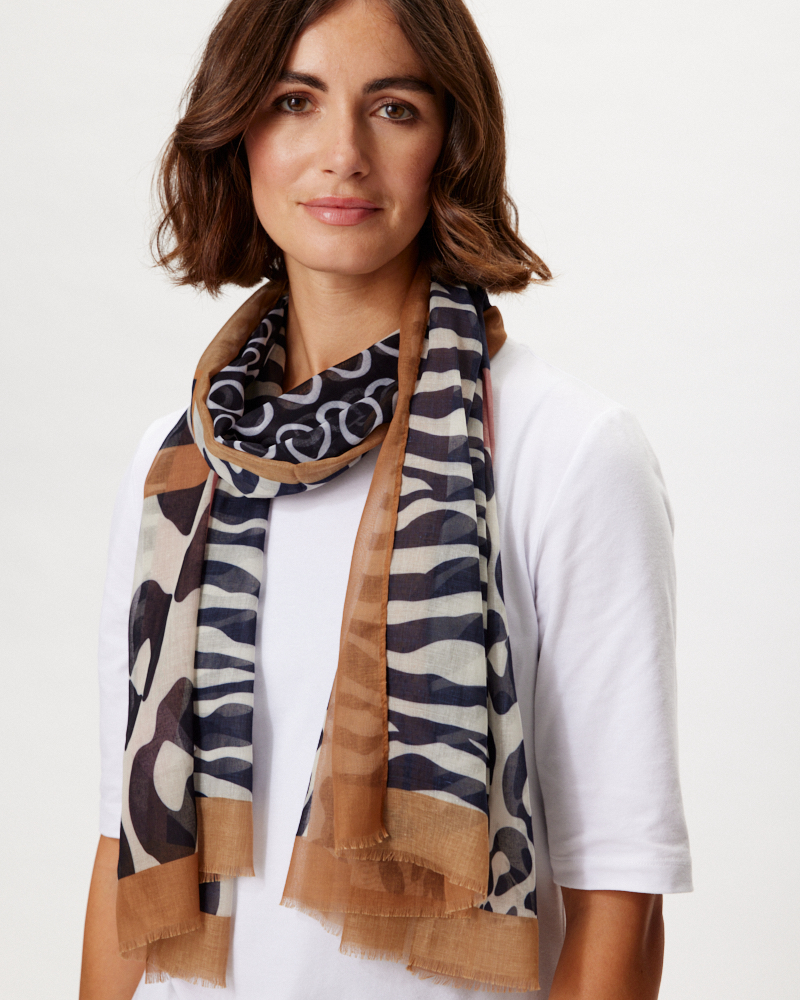 GRAFISCHES TUCH VON FUCHS SCHMITT