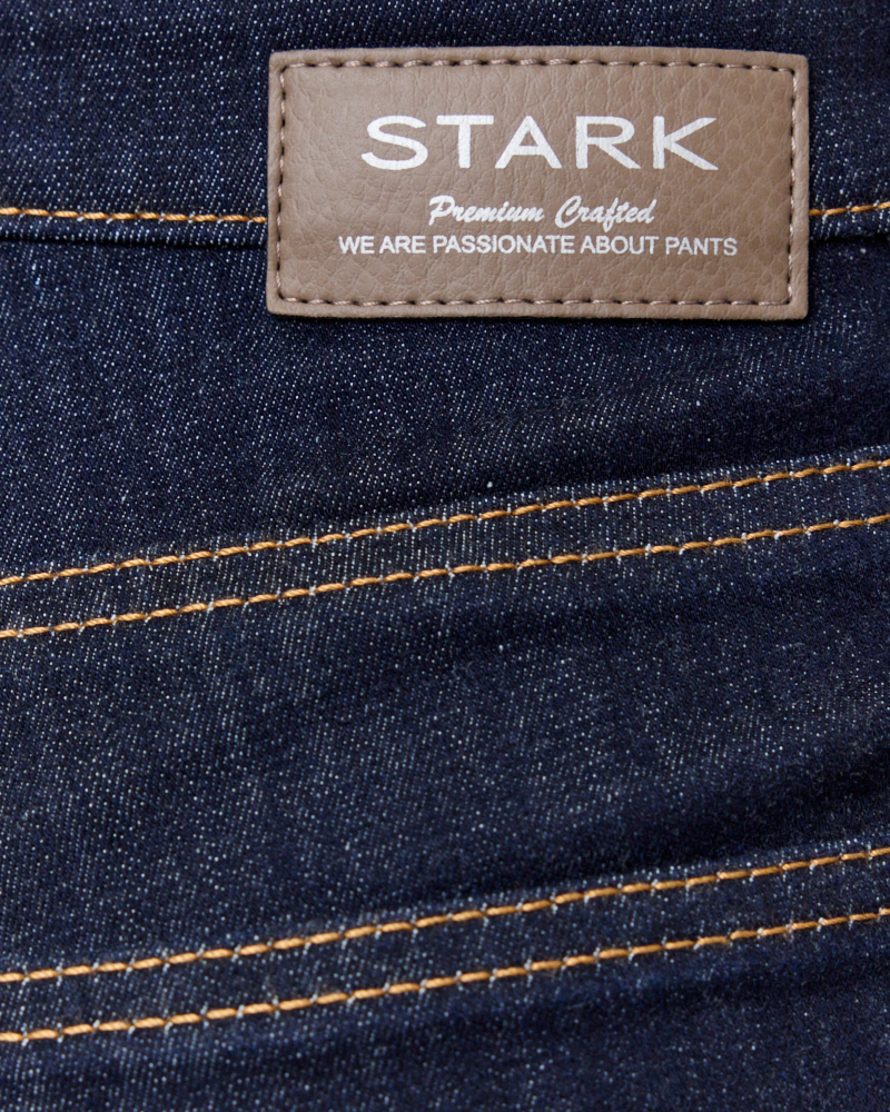 FIGURFORMENDE JEANS N VON STARK