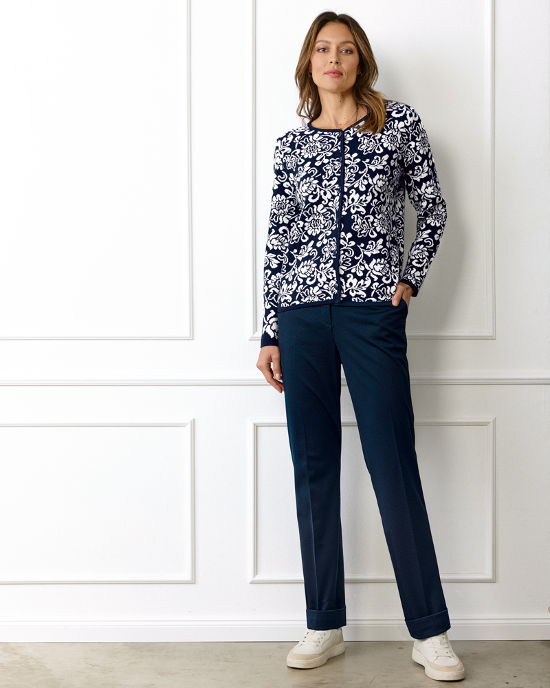 HOCHWERTIGE STRICKJACKE