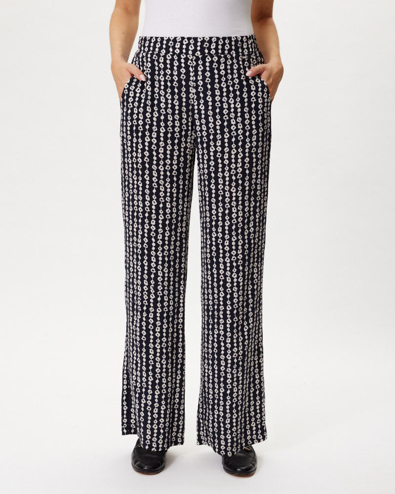 WEITE HOSE N VON SOPHIE