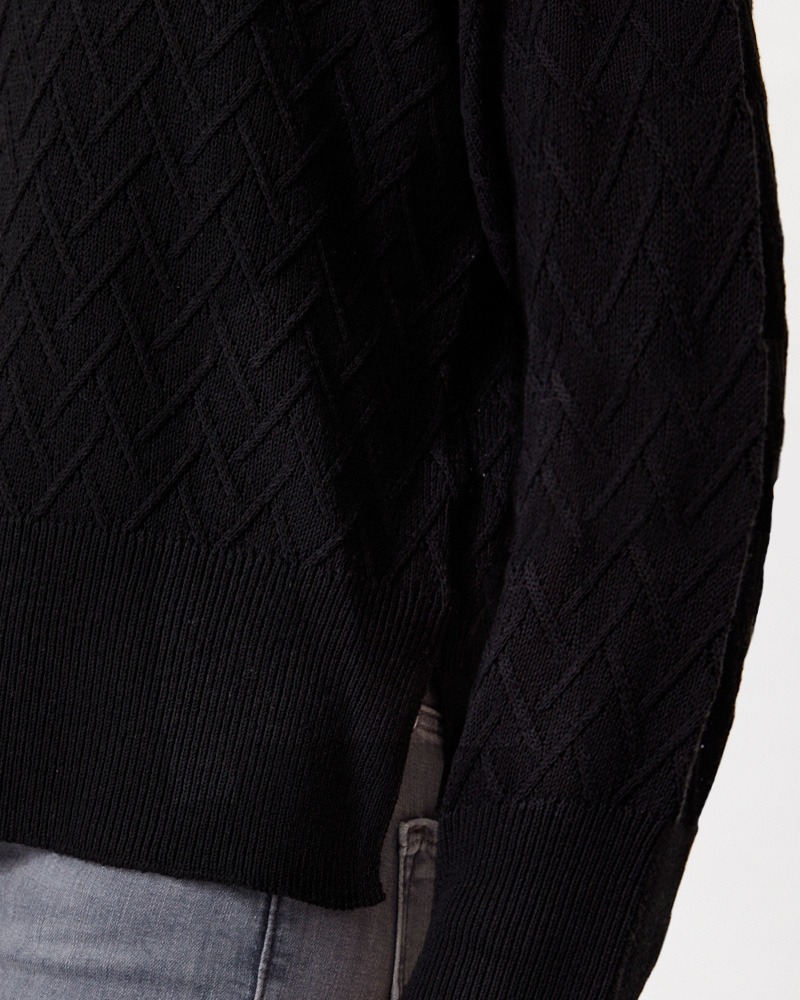 LEINENPULLI MIT U-BOOT-AUSSCHNITT