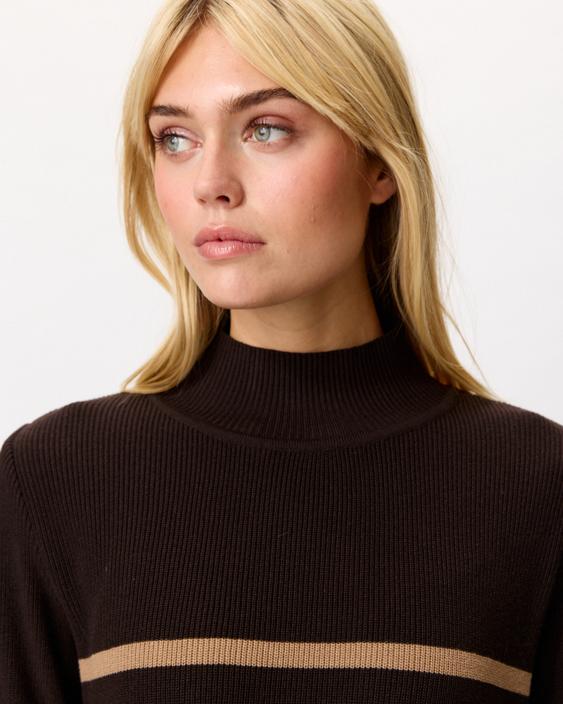 BLOCKSTEIFEN-FEINSTRICK-PULLI