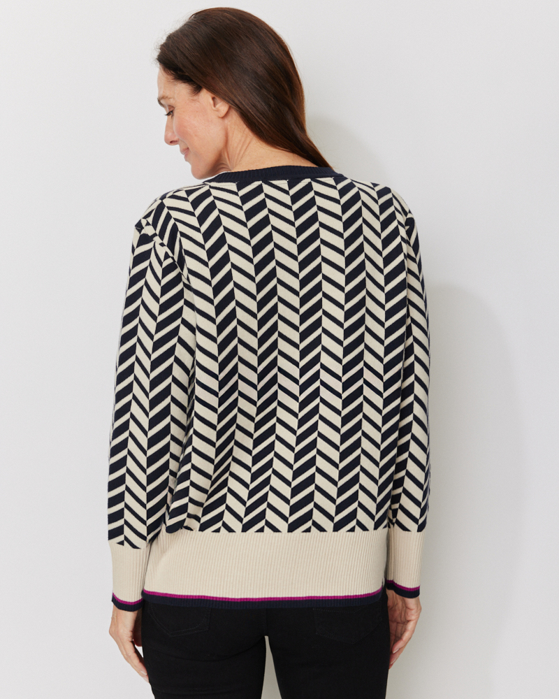 Gemusterter Pulli