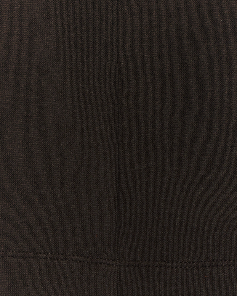 Modischer Pulli mit Stehkragen