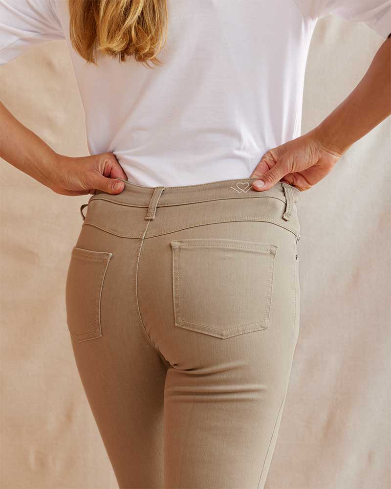 WONDERJEANS L IN COLOURED-DENIM