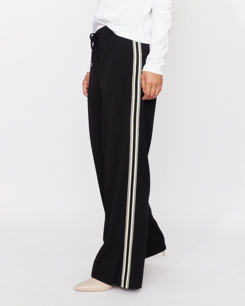Hose N mit Seitenstreifen von SOPHIE LOVES PANTS