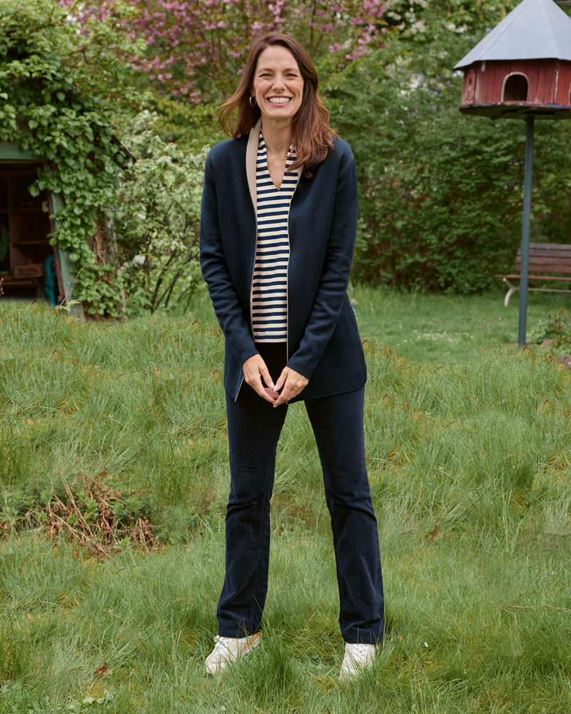 STRICKJACKE MIT SCHALKRAGEN