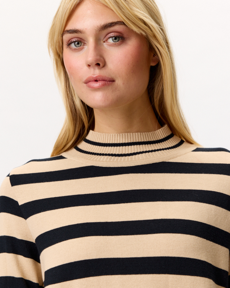 EDLER BLOCKSTREIFEN-PULLI