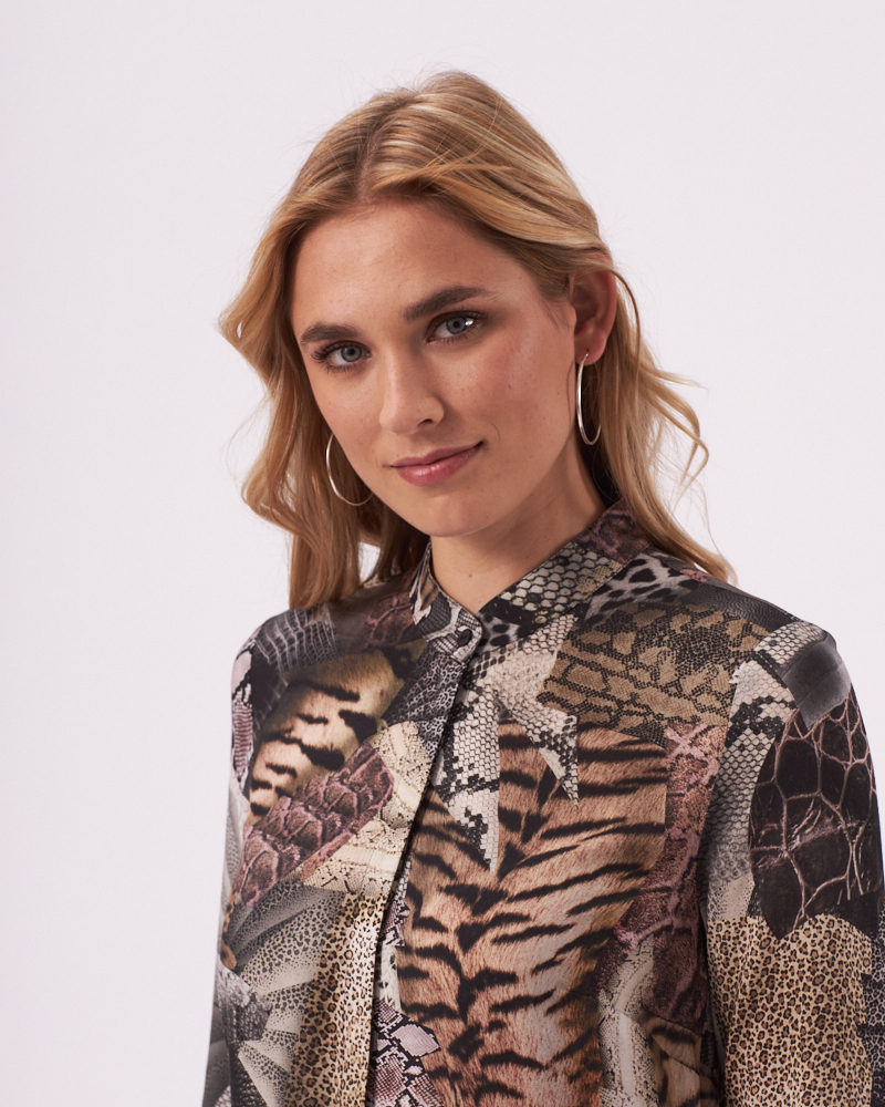 LOCKERE STEHKRAGEN-BLUSE