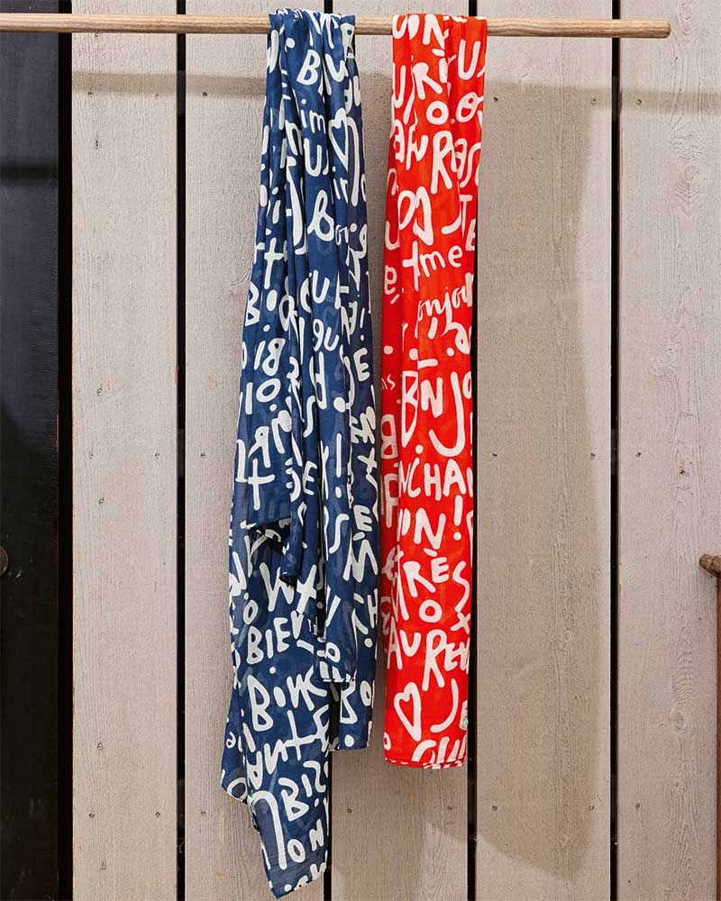 BUCHSTABEN-SCHAL VON CODELLO