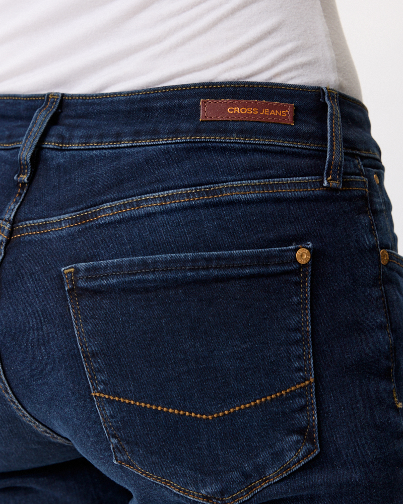 SCHMALE JEANS N VON CROSS JEANS