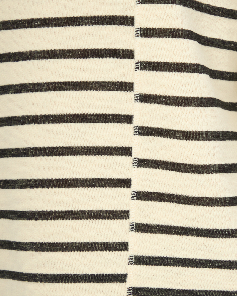 SHIRT MIT RUNDHALS-AUSSCHNITT