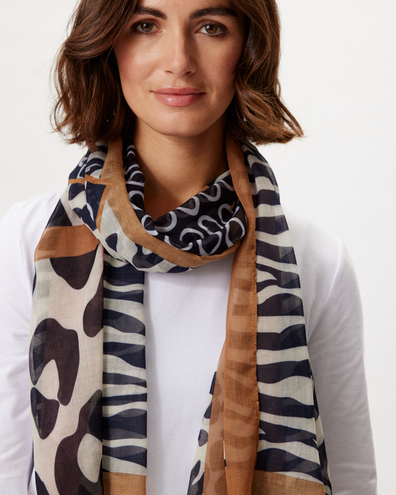 GRAFISCHES TUCH VON FUCHS SCHMITT