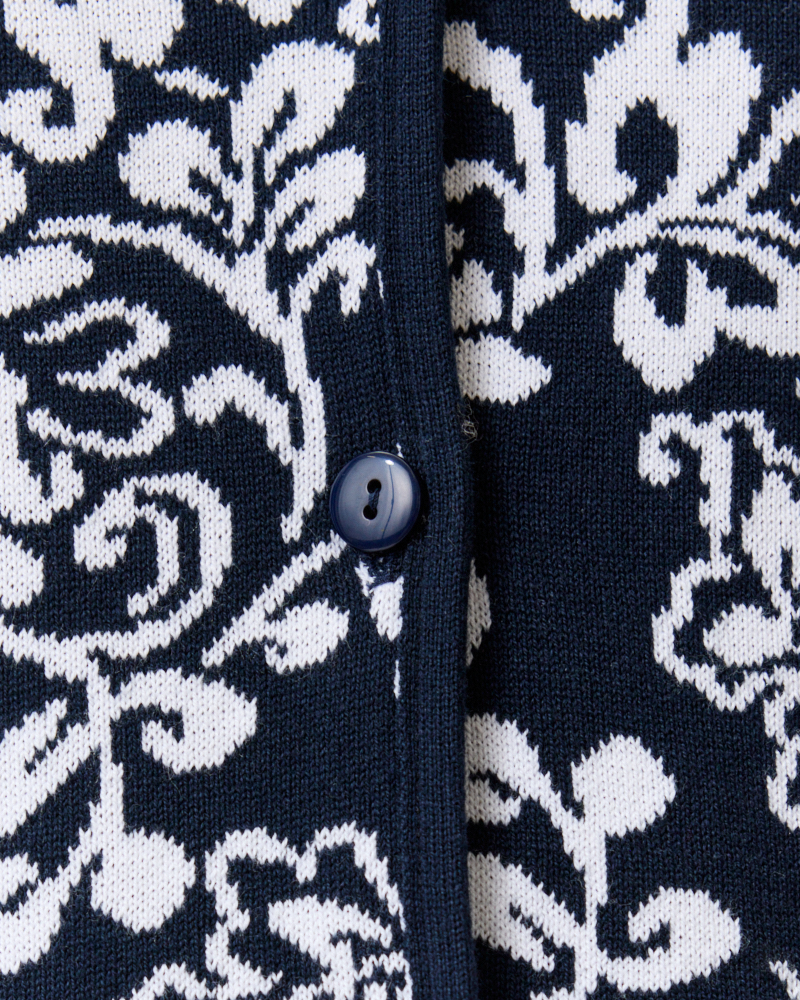 HOCHWERTIGE STRICKJACKE