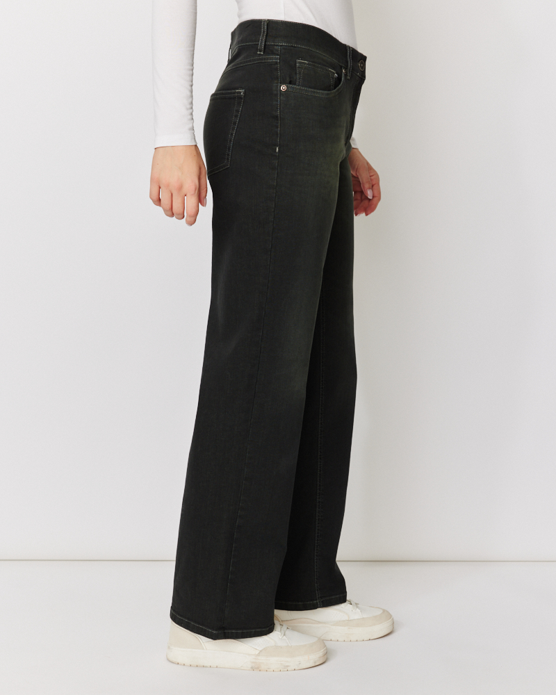 Großzügige Jeans L von BLOOMERS