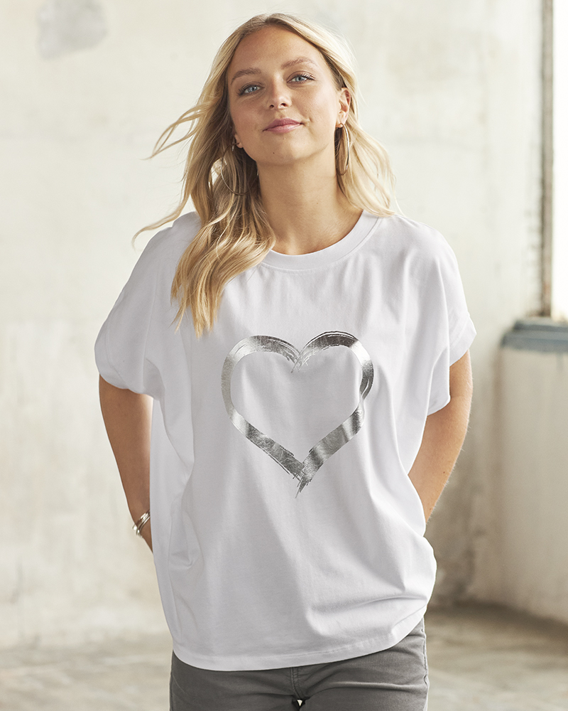 LOCKERES HERZ-SHIRT