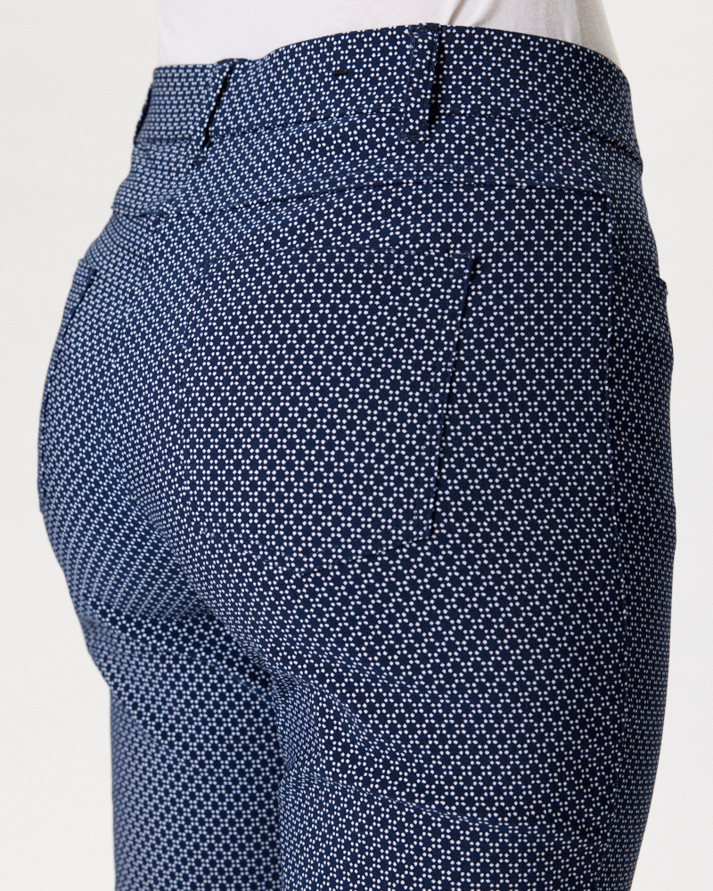 HOSE N IM MINIMAL-PRINT VON NAVIGAZIONE