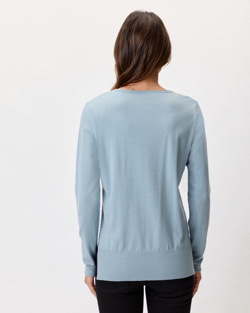 GERADER FEINSTRICK-PULLI