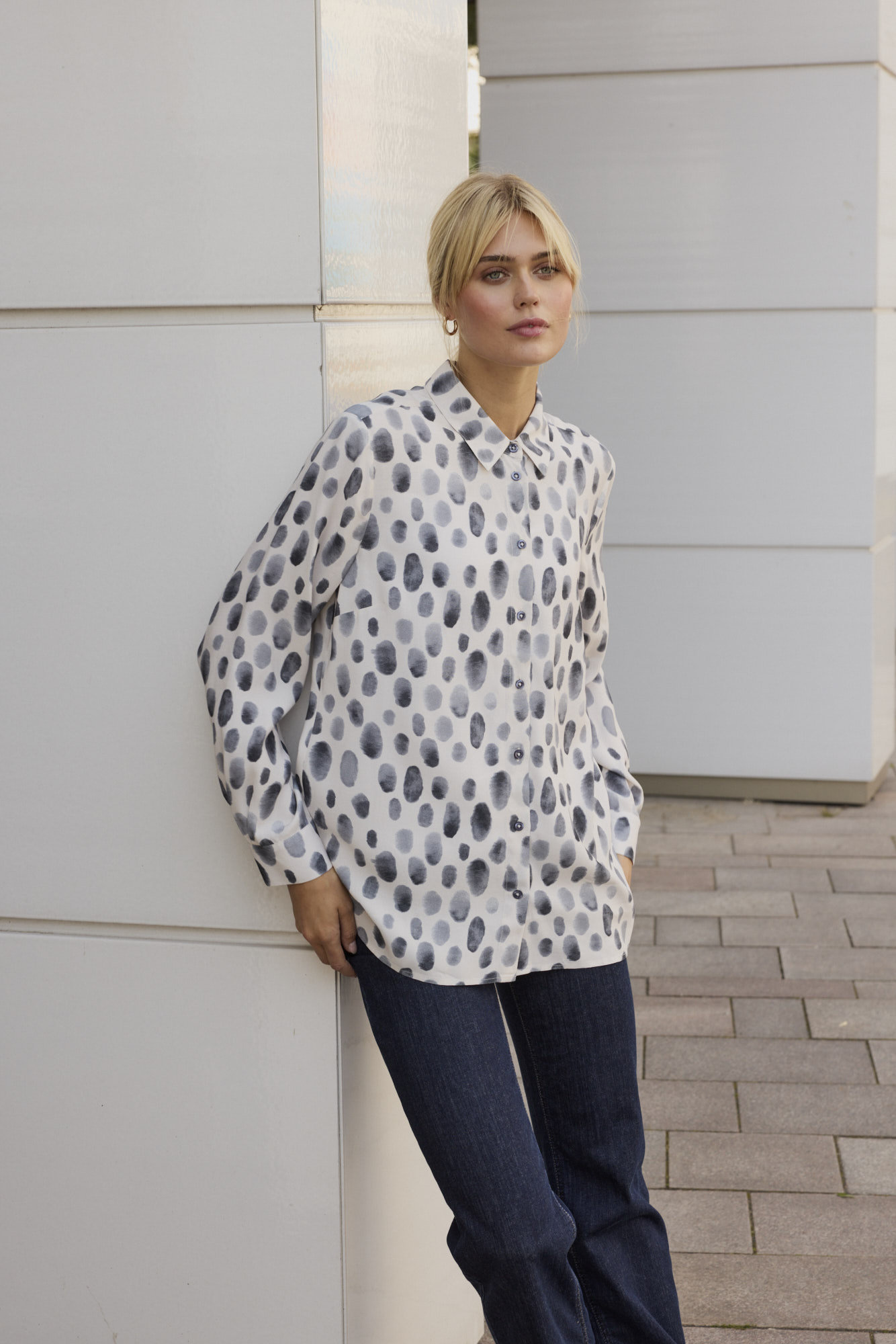 GROSSZÜGIGE WONDERJEANS L