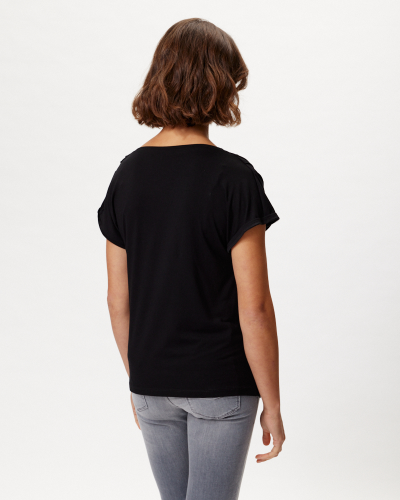 SHIRT MIT WASSERFALL-AUSSCHNITT