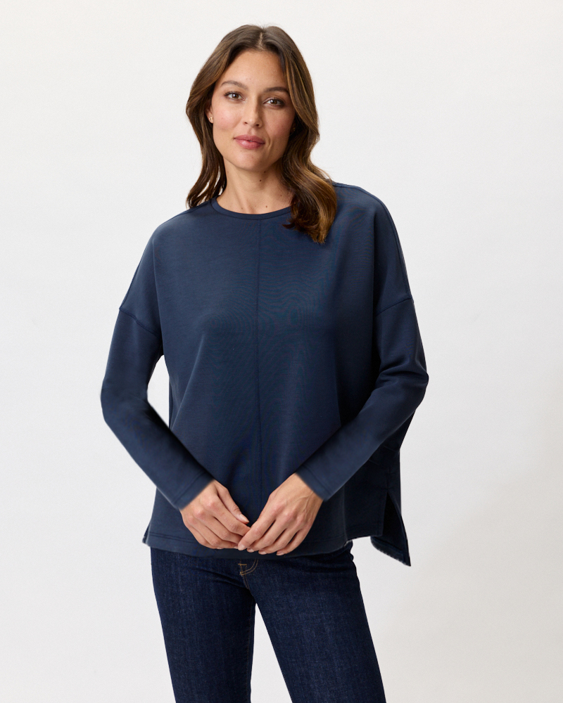 OVERSIZED SWEATSHIRT