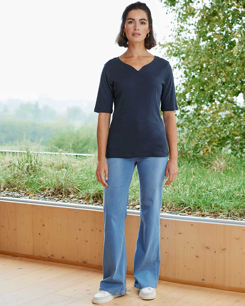 SHIRT MIT HERZAUSSCHNITT VON SER