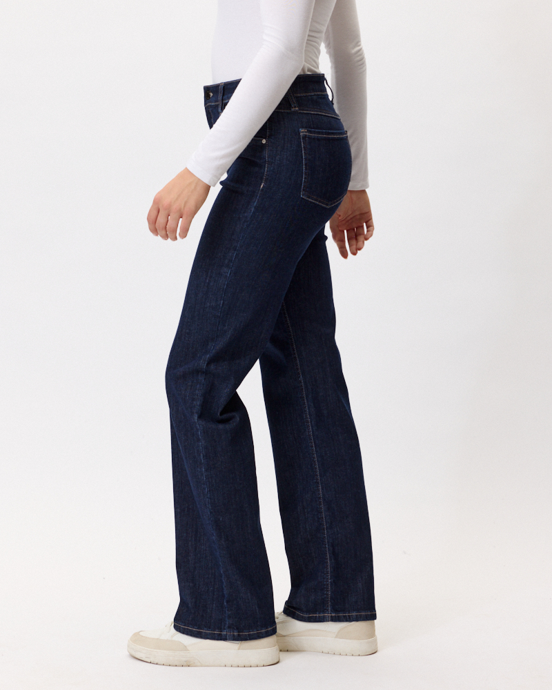 GROSSZÜGIGE WONDERJEANS L