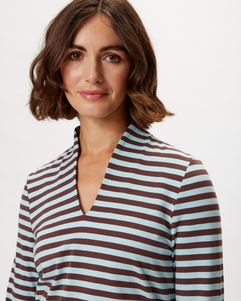 KELCHKRAGENSHIRT VON SUNA