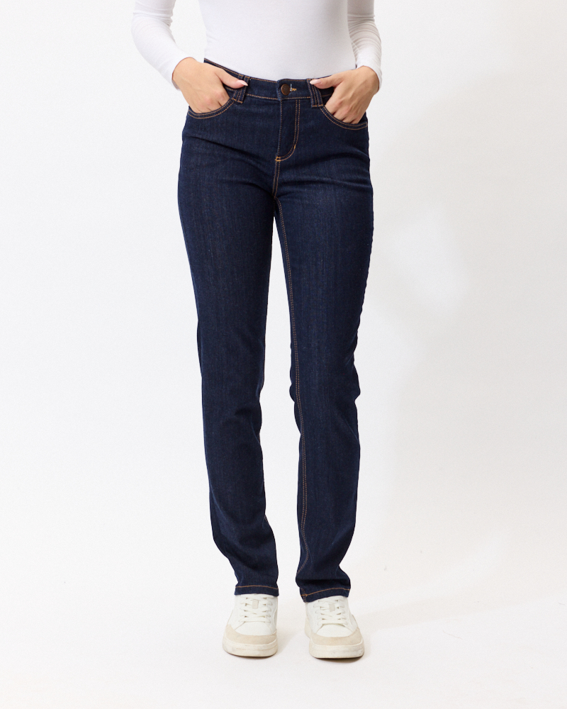 FIGURFORMENDE JEANS N VON STARK