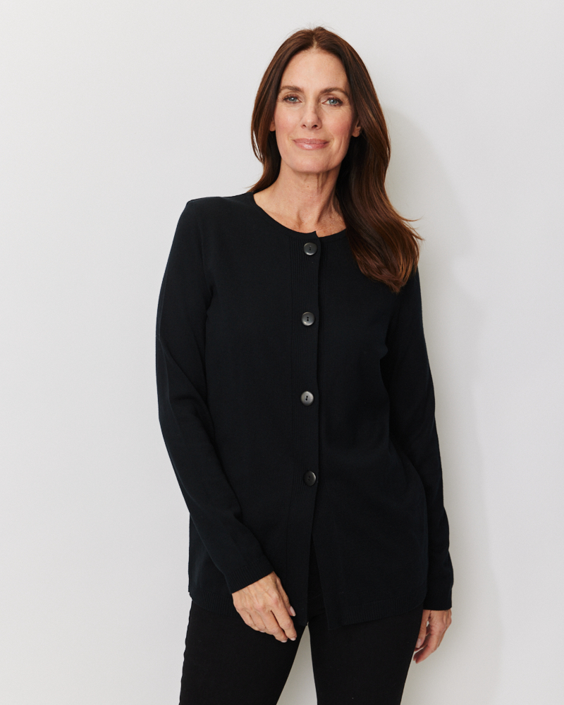 Lange Basic-Strickjacke