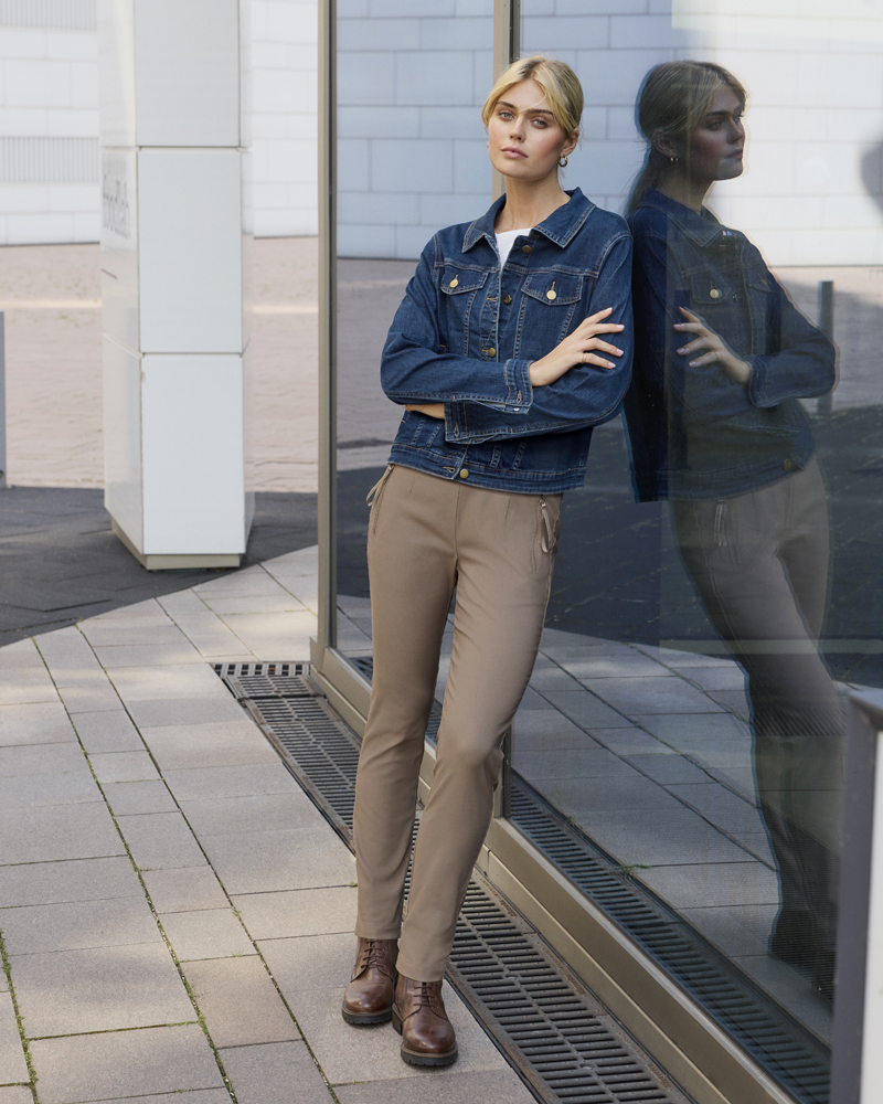 LÄSSIGE JEANSJACKE VON GOZZIP